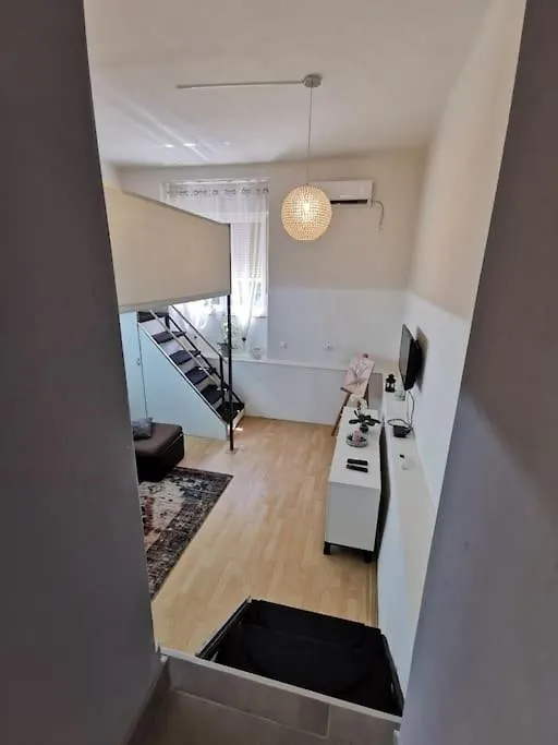 Apartman - Faro Fiume 0*,  Croazia